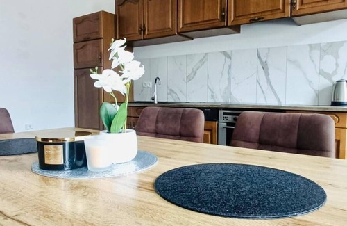Grinzing Apartamento | Spacious 4BR for 15 & 15 Min to Danube