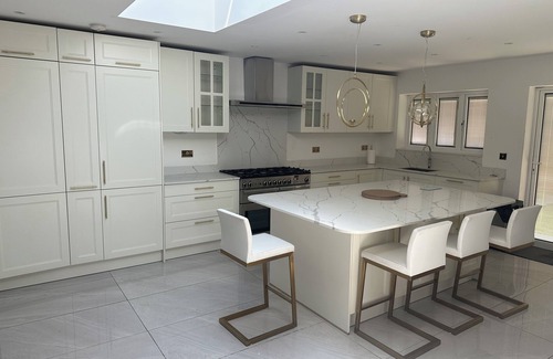 Stonecot Casa | Spacious 4BR Home Garden & Office Space