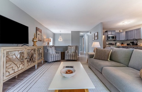 Columbia Heights Casa | Spacious 4BR Home in Minneapolis