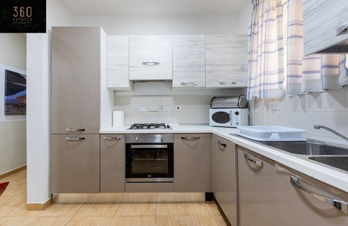 Pieta Apartamento | Spacious 4BR Home in Pieta with BBQ & Terrace