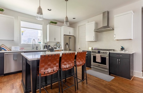 Edgehill Casa | Spacious 4BR Home in Nashville's Trendy Gulch Neighborhood - Mins to Broadway!