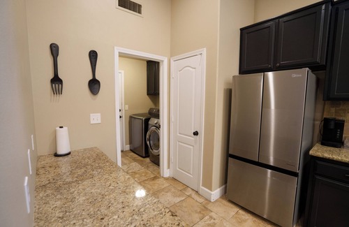 Fresno Casa | Spacious 4BR Home – Modern Comfort & Ideal Location in Fresno, CA