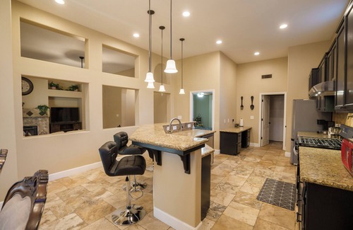 Fresno Casa | Spacious 4BR Home – Modern Comfort & Ideal Location in Fresno, CA