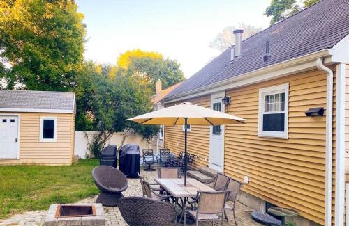 Buzzards Bay Casa | Spacious 4BR Home near Water Park, Pond & Beaches