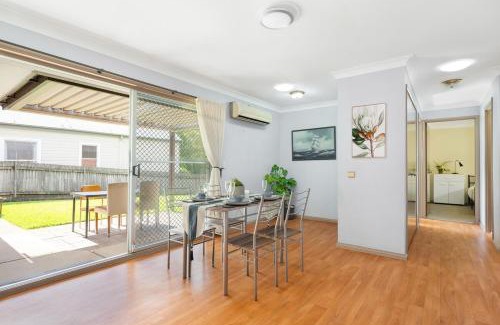Turramurra Casa | Spacious 4BR Home Quiet Street Great Location