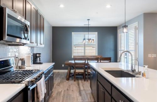 Hanford Apartamento | Spacious 4BR Home With BBQ, Near Sequoia & Fresno
