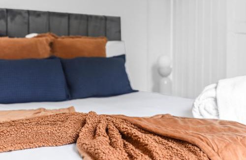 Clapton Apartamento | Spacious 4BR Home with Garden Close to Transport