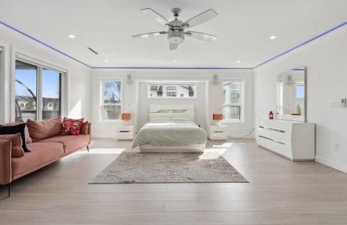 Willoughby Casa | Spacious 4BR Langley Home