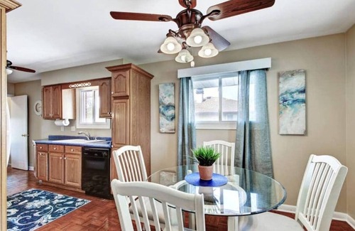 Beech Grove Casa | Spacious 4BR Near Convention Center!