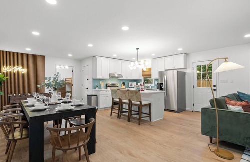 Arcadia Casa | Spacious 4BR Retreat Near Parks & Downtown