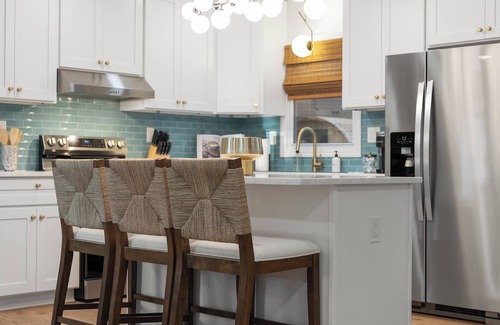 Arcadia Casa | Spacious 4BR Retreat Near Parks & Downtown