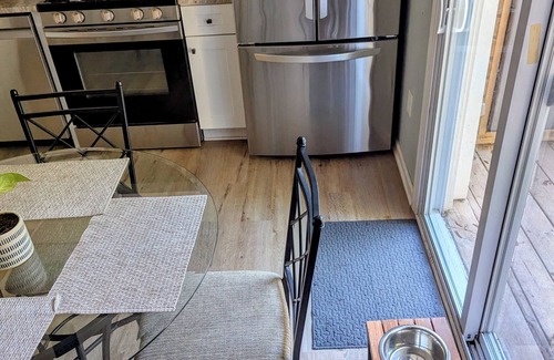 Charleston Casa | Spacious 4BR Retreat w/ Huge Yard, Outdoor Shower, Mins to Beach & Downtown