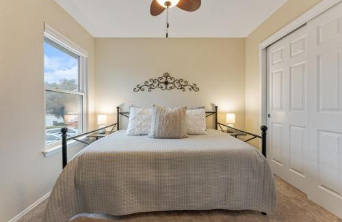 Pflugerville Casa | Spacious 4BR Retreat