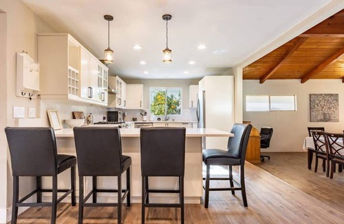 Placentia Casa | Spacious 4BR Retreat near Disneyland & Beaches