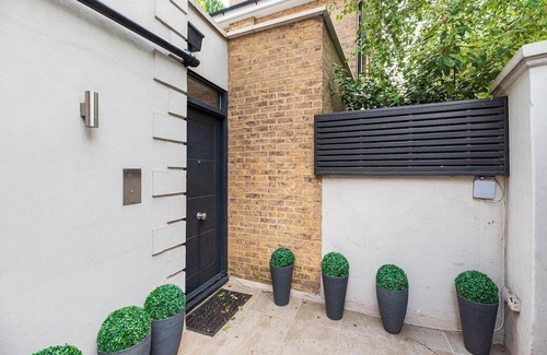 Avonmore and Brook Green Casa | Spacious 4BR Victorian Estate in Kensington