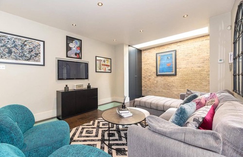 Avonmore and Brook Green Casa | Spacious 4BR Victorian Estate in Kensington