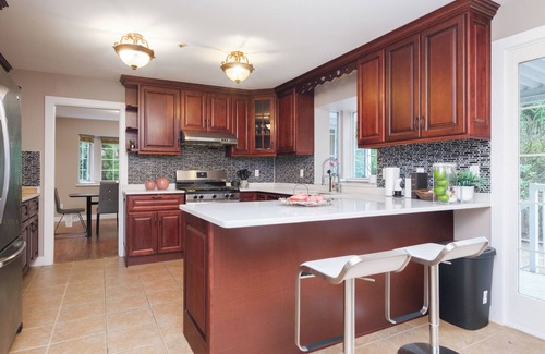 Oakridge Casa | Spacious 4BR w/ Ensuites Mins to Downtown YVR UBC