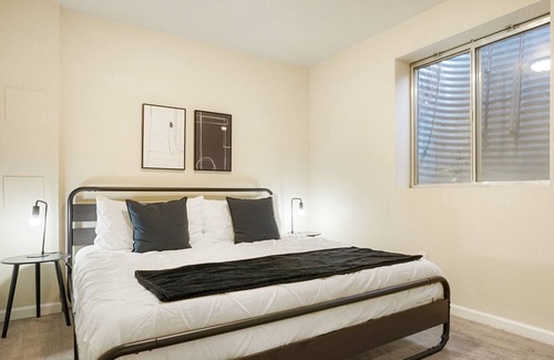 Alta Vista Area Casa | Spacious 4BR w/ Movie room, Foosball, Games