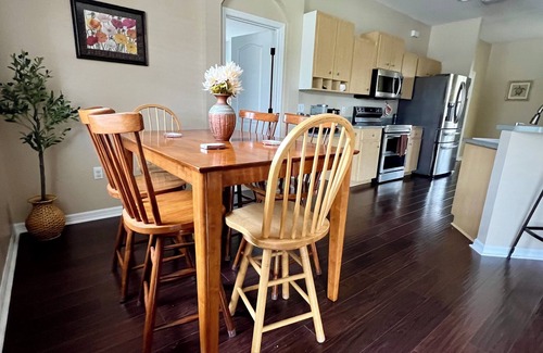 Lakeland Casa | Spacious 4BR with Private Pool, King Bed, Near Parks and Trails