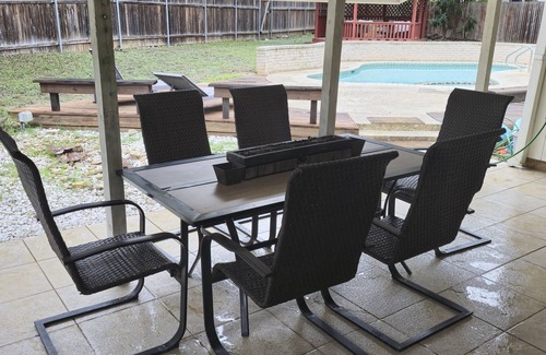 Wetmore Casa | Spacious 5/3.5 home with Heated Pool