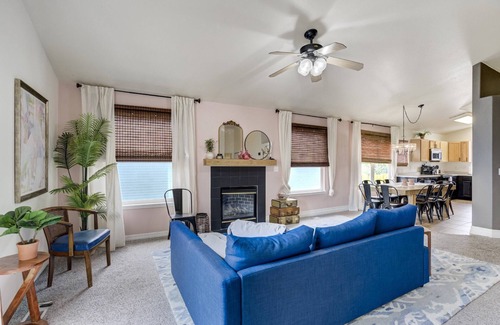 Colorado Springs Casa | Spacious 5-bd house, close to the Broadmoor Hotel in beautiful Colorado Springs