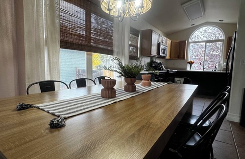 Colorado Springs Casa | Spacious 5-bd house, close to the Broadmoor Hotel in beautiful Colorado Springs