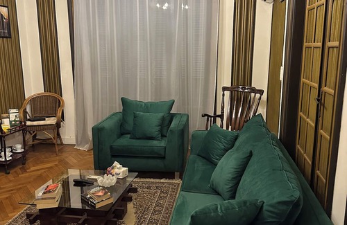 Qasr an-Nil Apartamento | Spacious 5-bedroom apartment with AC, WiFi in fantastic Cairo Governorate