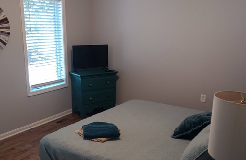 Berkeley Springs Casa | Spacious 5-bedroom A-frame house with access to sleepy Creek.