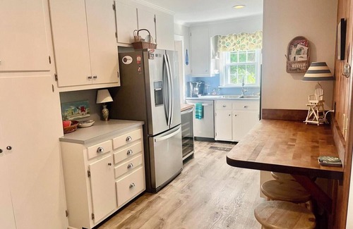 Rehoboth Beach Cabaña | Spacious 5-Bed Beach Cottage in The Pines – Walk to Shops, Dining & Beach!