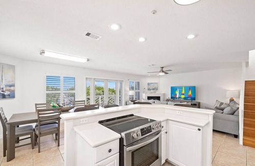 Melbourne Beach Casa | Spacious 5-bedroom house with WiFi, AC in marvelous Melbourne Beach