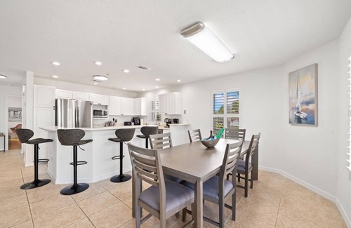 Melbourne Beach Casa | Spacious 5-bedroom house with WiFi, AC in marvelous Melbourne Beach