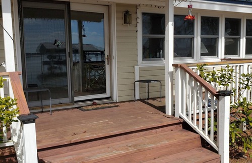 White Lake Casa | Spacious 5-bedroom lakefront house in White Lake, NC.