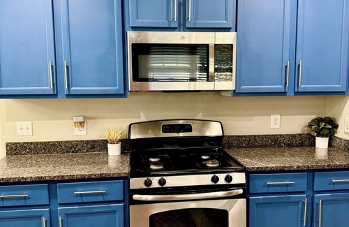 Moncks Corner Casa | Spacious 5-bedroom house in fabulous Moncks Corner w pool table game room & WiFi