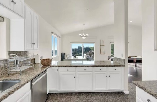 Spring Valley Casa | Spacious 5-bedroom house in welcoming Spring Valley with AC, WiFi