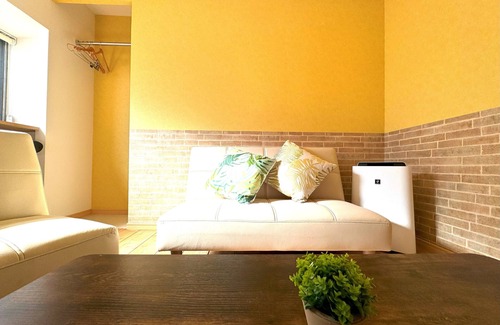 Shin-Osaka Casa | Spacious 5-bedroom, 10 beds with free WiFi, Netflix, 1 stop from Osaka Station