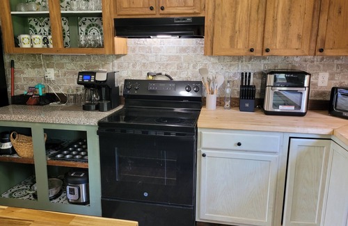 Alachua Casa | Spacious 5-bedroom/3 bath mobile home on an Orchard of 5 acres in Alachua