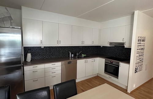 Sinsen Apartamento | Spacious 5-bedroom apartment with 2 bathrooms in Løren
