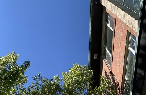 Lindenwood Park Condominio | Spacious 5-bedroom condo with AC and WiFi in beautiful St. Louis