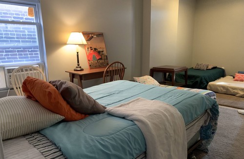 Lindenwood Park Condominio | Spacious 5-bedroom condo with AC and WiFi in beautiful St. Louis