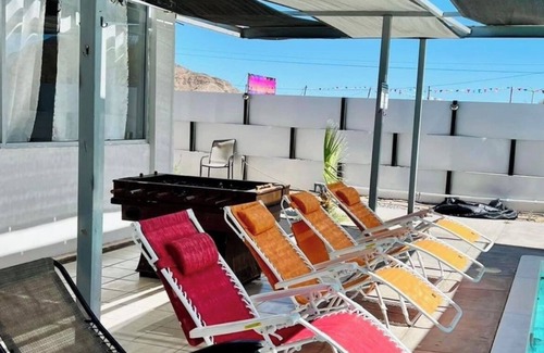 Primera Sección Casa | Spacious 5-bedroom house for 24 persons. Additional person 25 USD per night