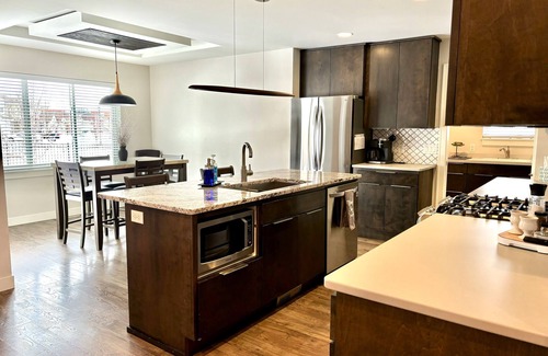 Fargo Casa | Spacious 5-bedroom house in charming West Fargo with AC, WiFi