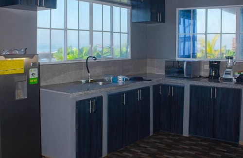 Acajutla Casa | Spacious 5-bedroom house in charming Sonsonate with WiFi, AC