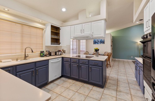 Las Vegas Casa | Spacious 5-bedroom house in brilliant Las Vegas with AC