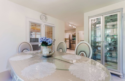 Lexington Casa | Spacious 5-bedroom house with fitness room in charming Lexington