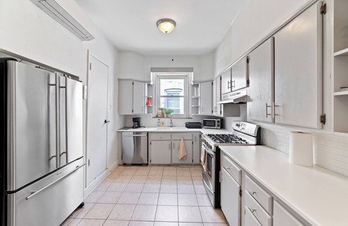 Crown Heights Casa | Spacious 5-bedroom house in enjoyable Brooklyn