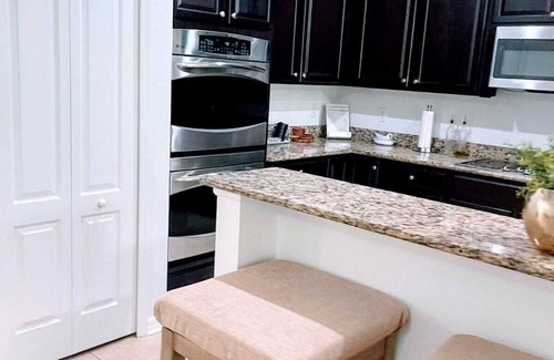 Palmetto Casa | Spacious 5-bedroom house with AC and WiFi in charming Palmetto