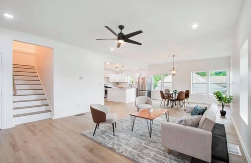 Sylvan Hills Casa | Spacious 5-bedroom house with AC, WiFi in enjoyable Atlanta