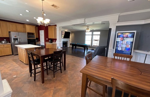Jean Lafitte Casa | Spacious 5-bedroom house with WiFi, AC in charming Lafitte