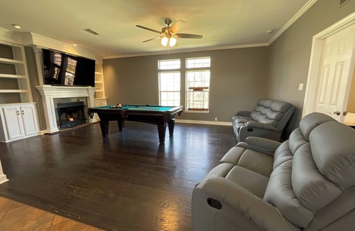 Jean Lafitte Casa | Spacious 5-bedroom house with WiFi, AC in charming Lafitte