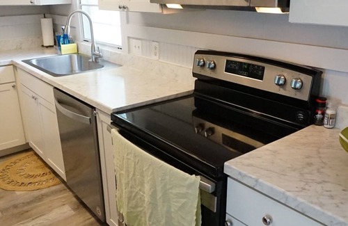 Eclectic Casa | Spacious 5-bedroom Lake Martin Lake View House, Newly Remodeled, lots of charm!